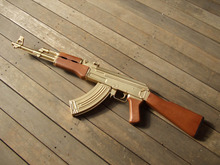 AKB48とAK47