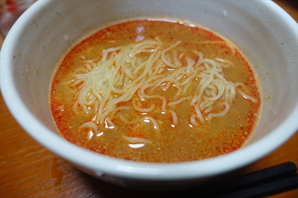 夜明けの担々麺