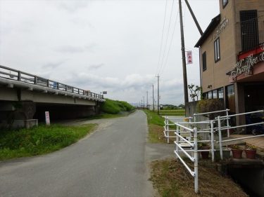 ユニークな洋食屋さん