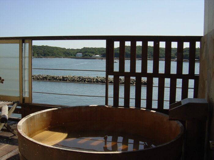 渡鹿野島（わたかのじま）はいふうからの眺め