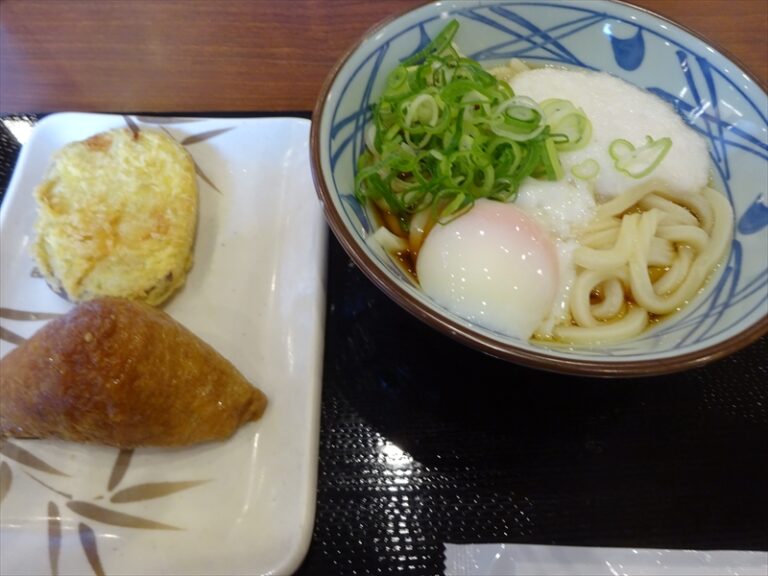 月見うどん+芋天+おいなりさん