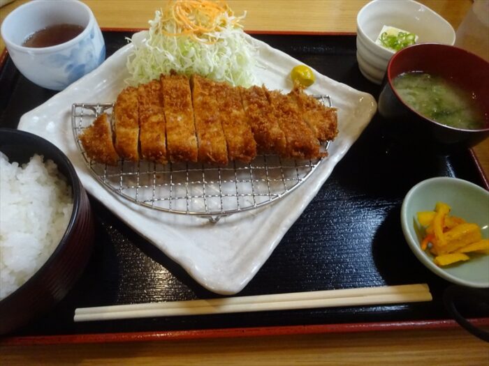 ロースかつ定食