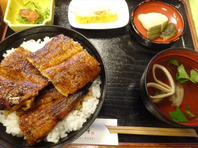 うな丼の中