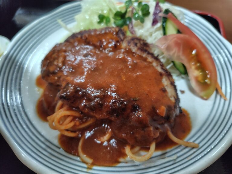 奥さんはハンバーグ定食